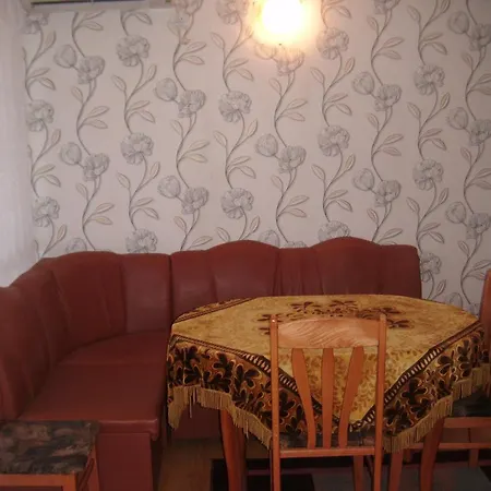 And Guest Limextour بيت ضيافة بوموري